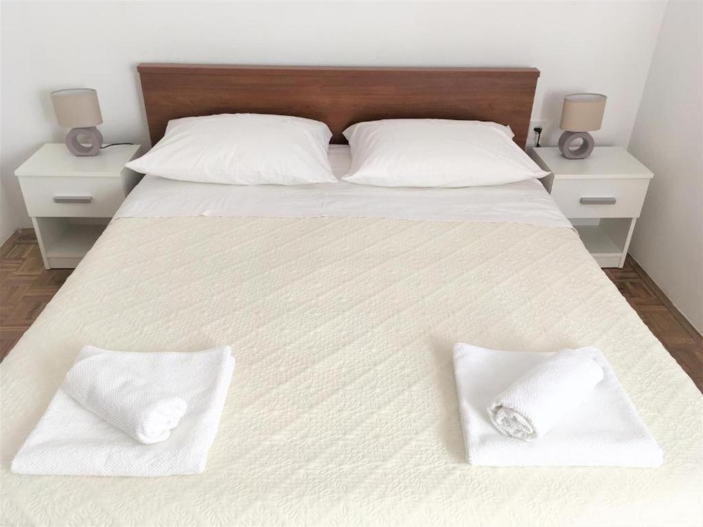 Cosy Apartment On The Beach - كالي المظهر الخارجي الصورة